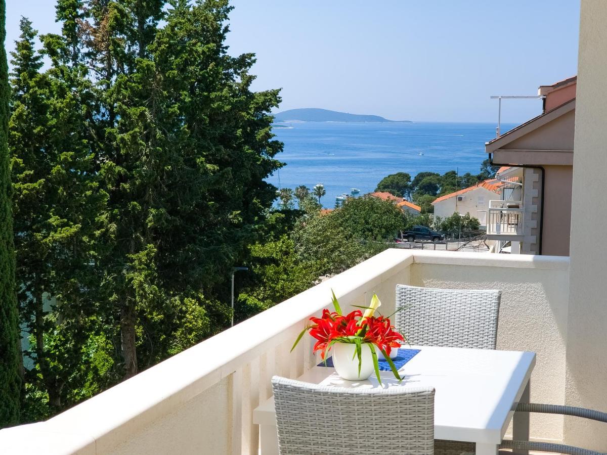 Apartments Nikolina Χβαρ Εξωτερικό φωτογραφία