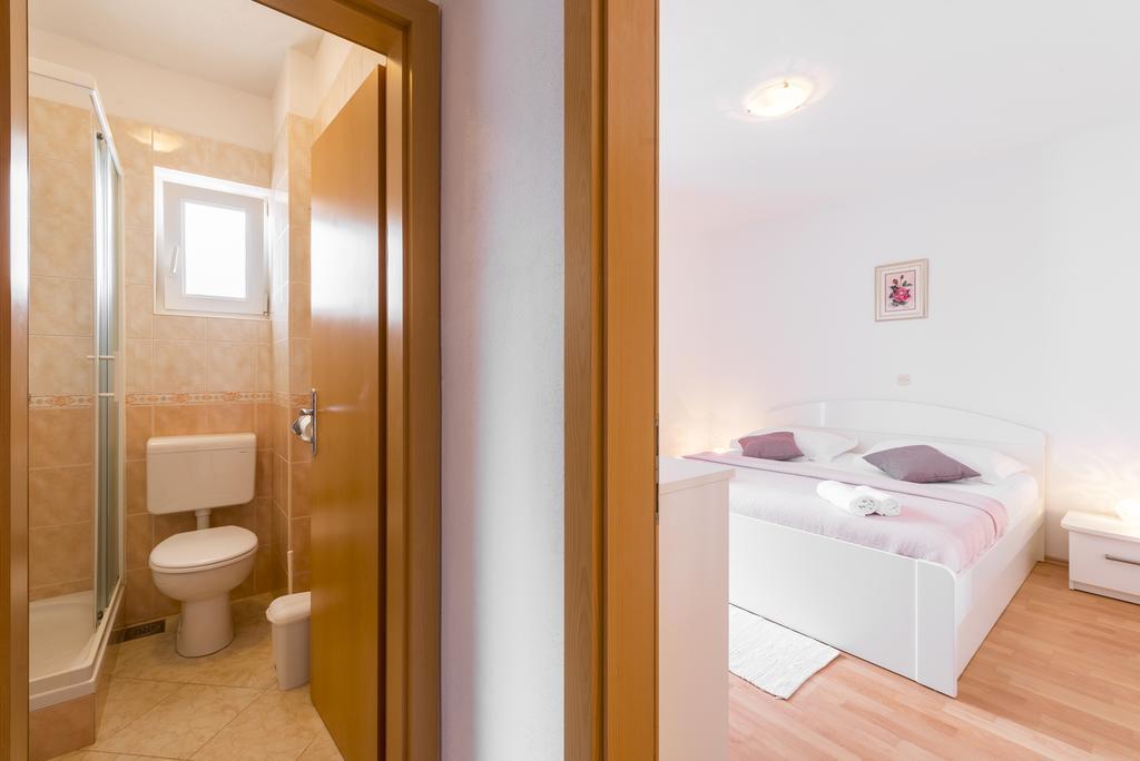 Apartments Nikolina Χβαρ Εξωτερικό φωτογραφία