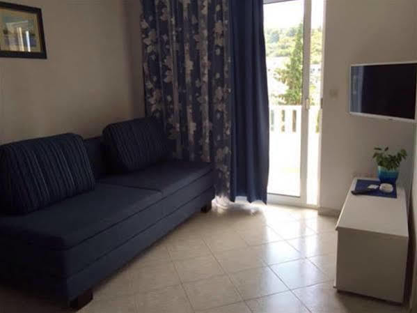 Apartments Nikolina Χβαρ Εξωτερικό φωτογραφία