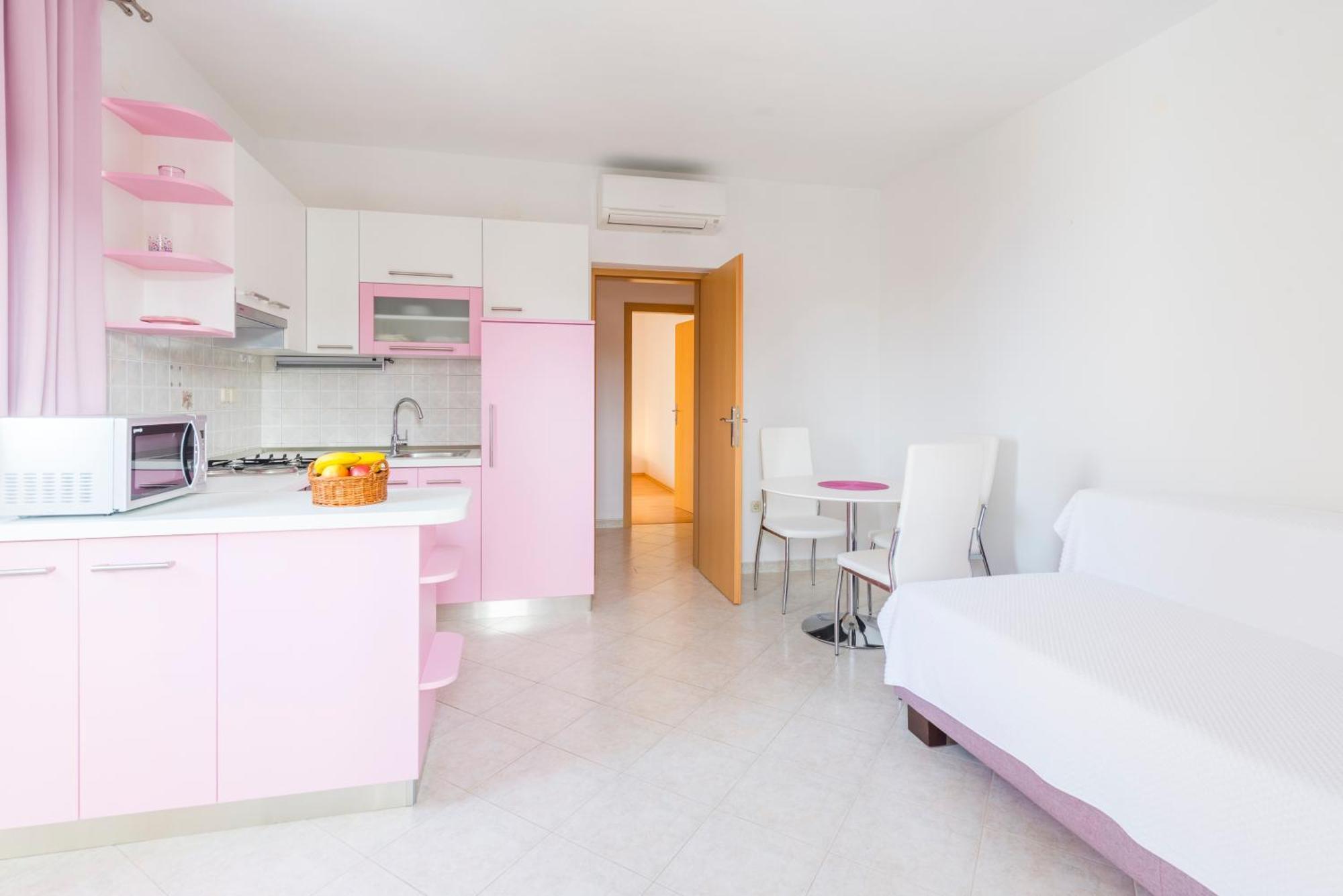 Apartments Nikolina Χβαρ Εξωτερικό φωτογραφία